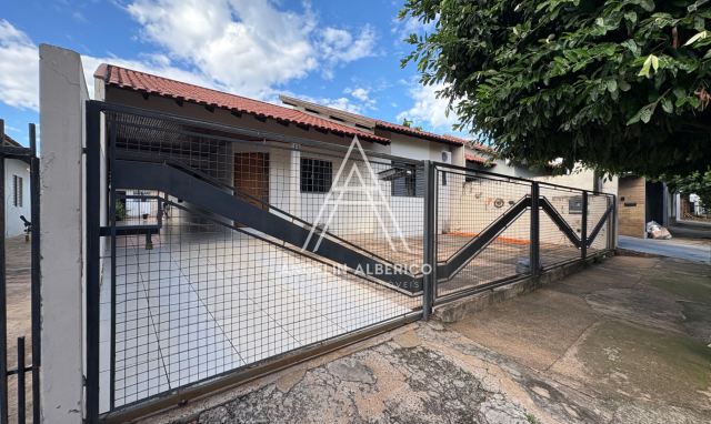 Casa a Venda na Zona 06 em Cianorte PR