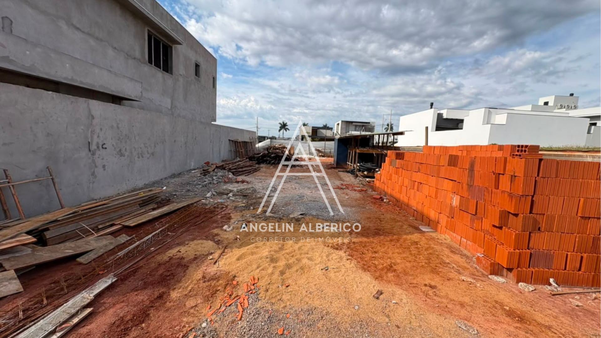 Terreno a Venda no Condomínio Forest Hill em Cianorte PR