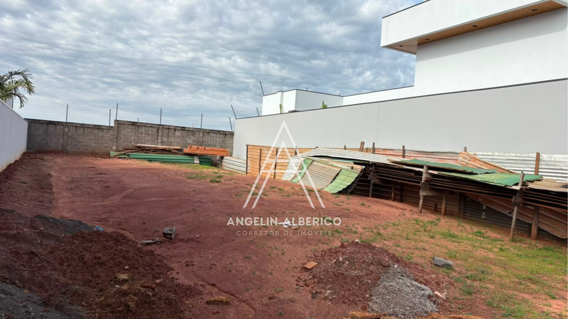 Terreno a Venda no Condomínio Forest Hill em Cianorte PR
