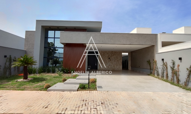 Casa de Alto Padrão no Condomínio Ipanema