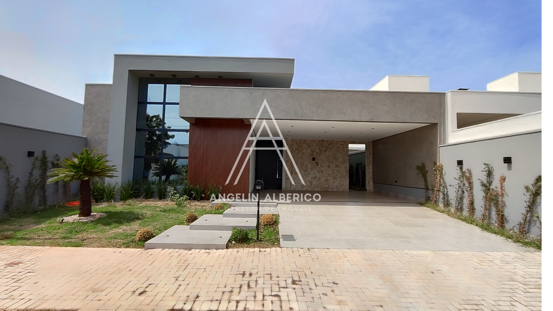 Casa de Alto Padrão no Condomínio Ipanema