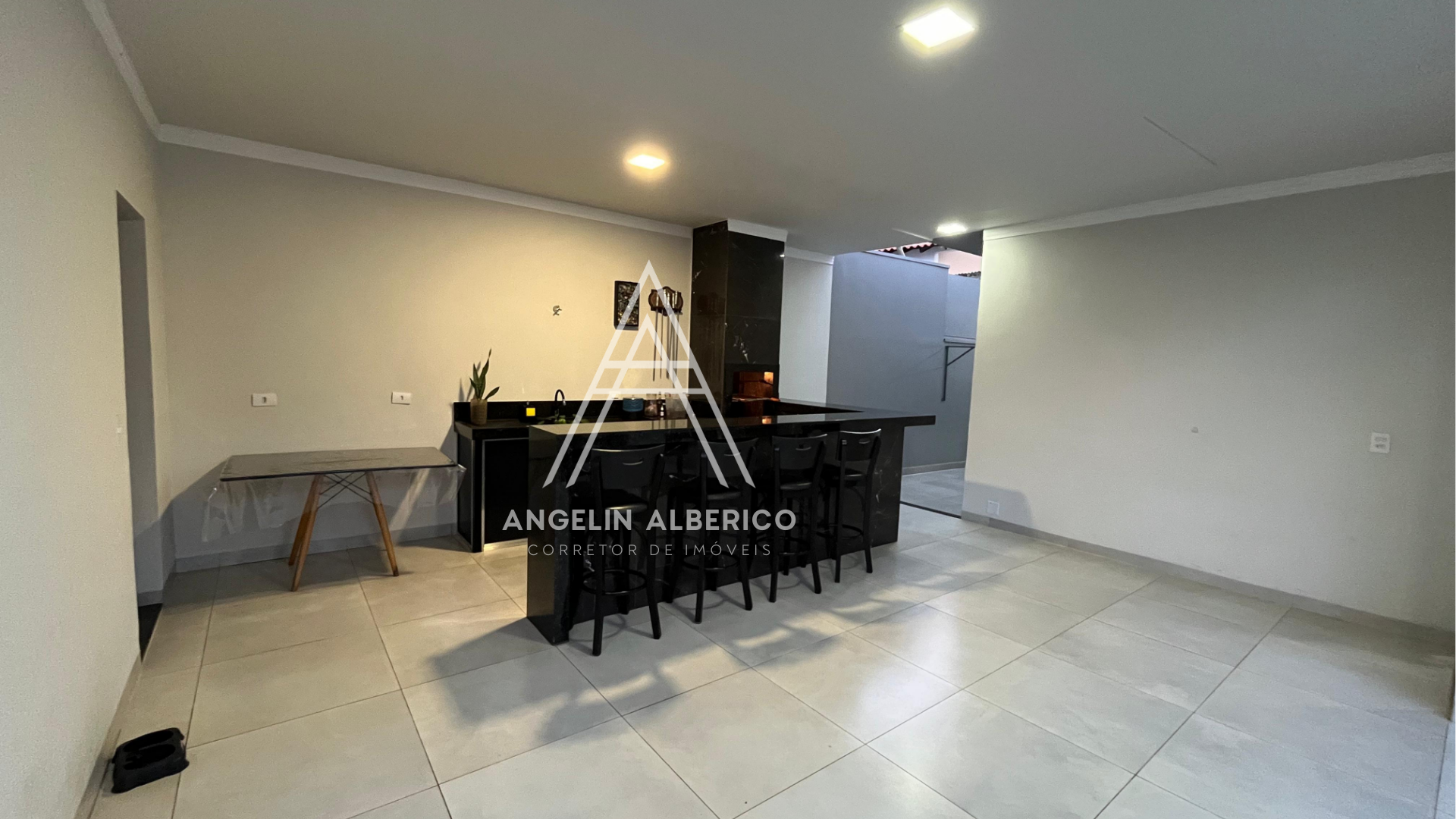 Casa a Venda no Jardim Botânico