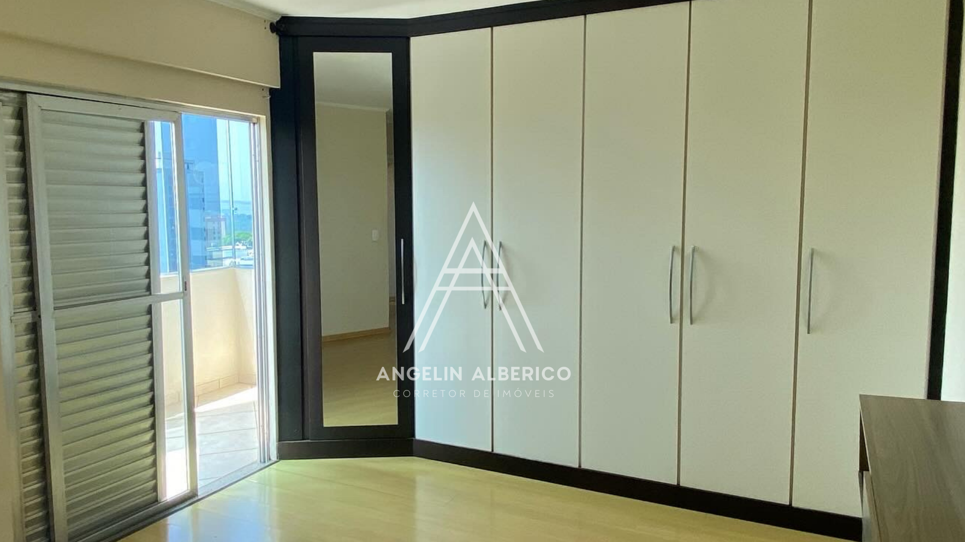 Belíssimo Apartamento, no Centro de Cianorte