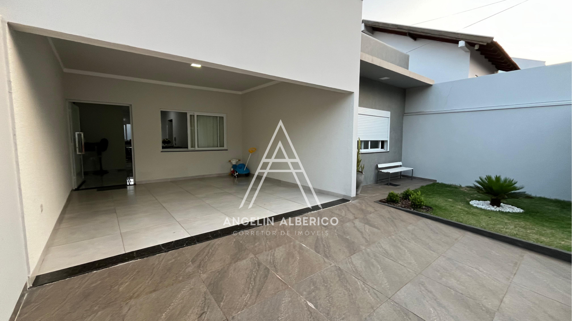 Casa a Venda no Jardim Botânico