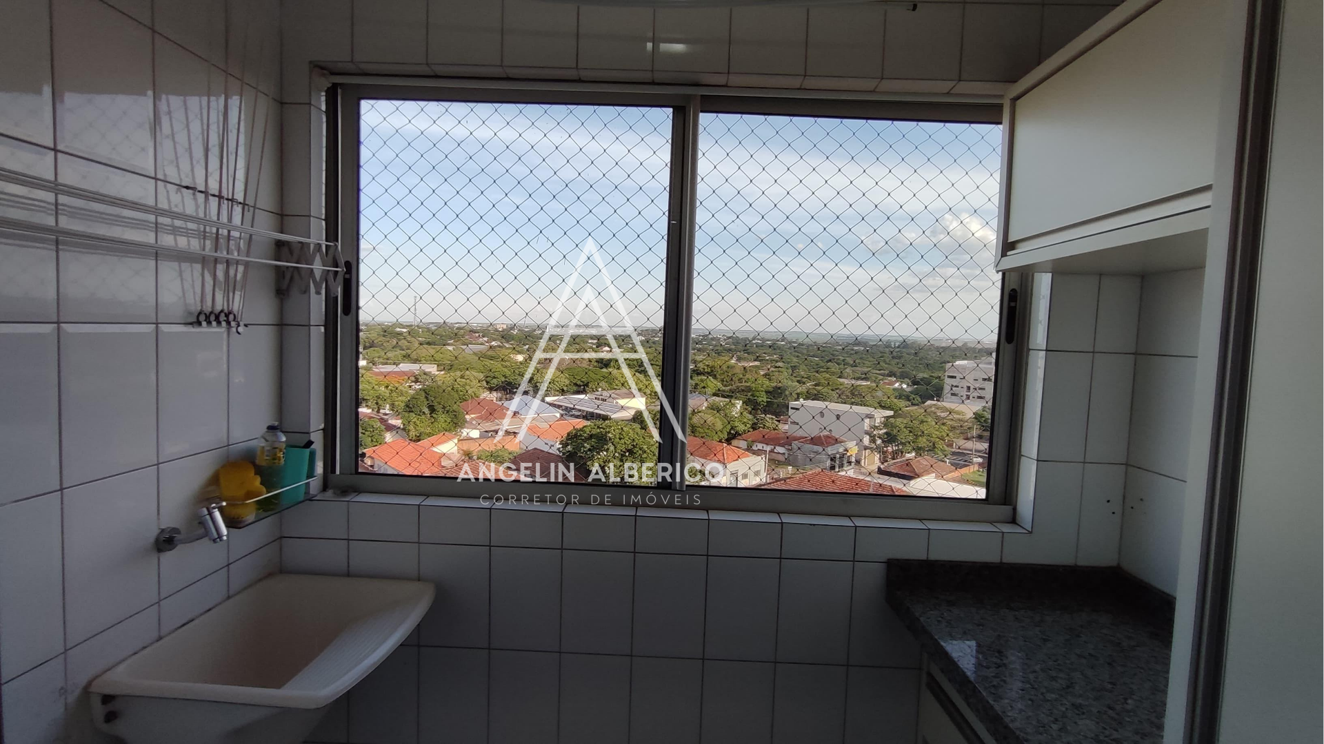 Apartamento a venda no Edifício Montreal Cianorte PR
