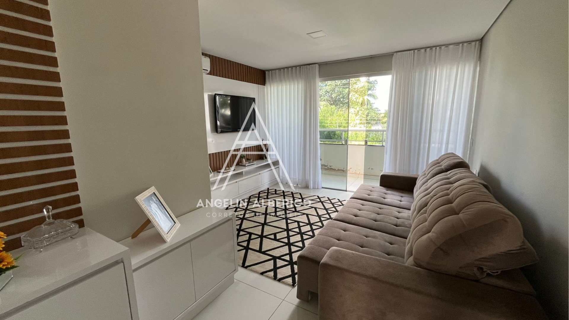 Sobrado de Alto Padrão no Condomínio Century Park