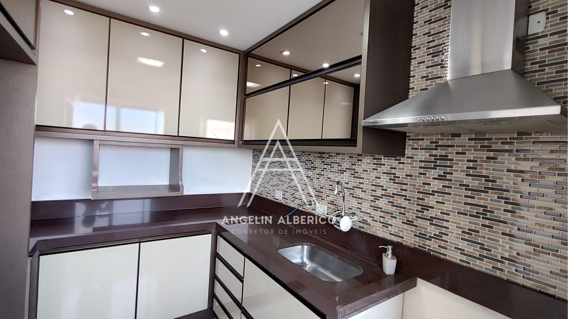 Apartamento a venda no Edifício Montreal Cianorte PR