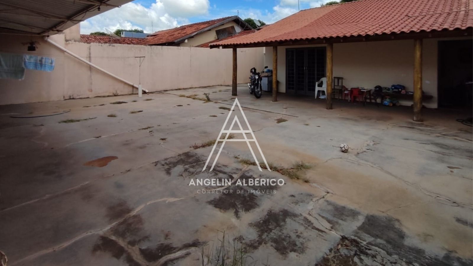Casa a Venda no Universidade Cianorte – PR