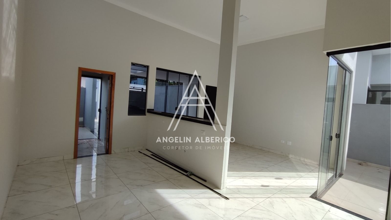 Casa a Venda na Zona 04 em Cianorte – PR
