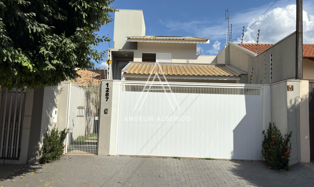 Sobrado a Venda na Zona 01 em Cianorte PR
