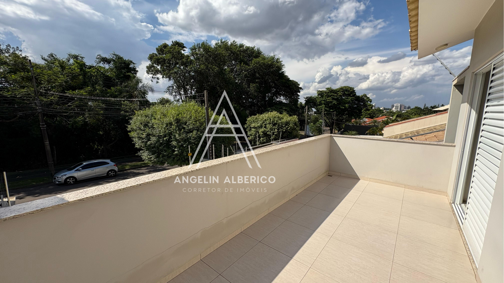 Sobrado a Venda na Zona 01 em Cianorte PR