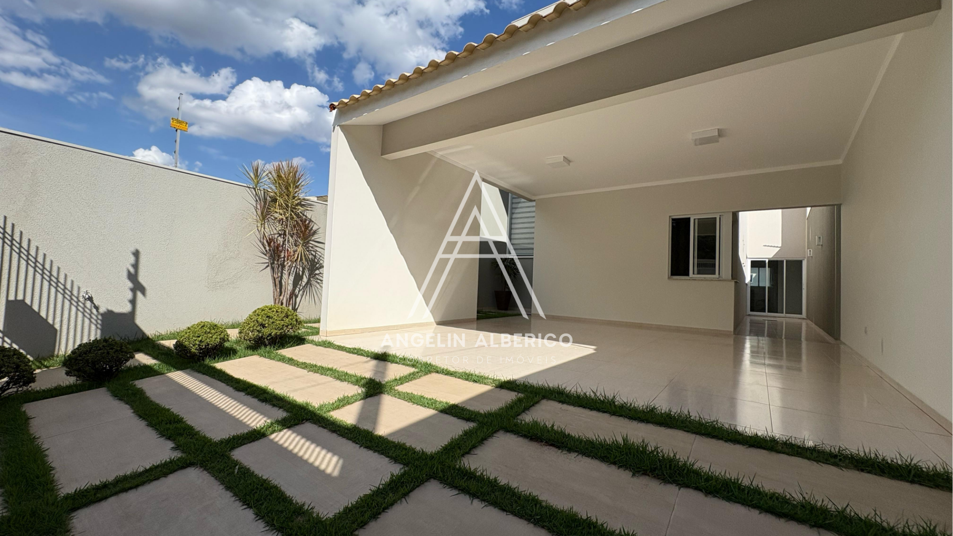 Sobrado a Venda na Zona 01 em Cianorte PR