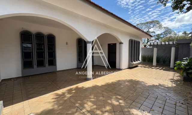 Casa a Venda na Zona 01 em Cianorte PR