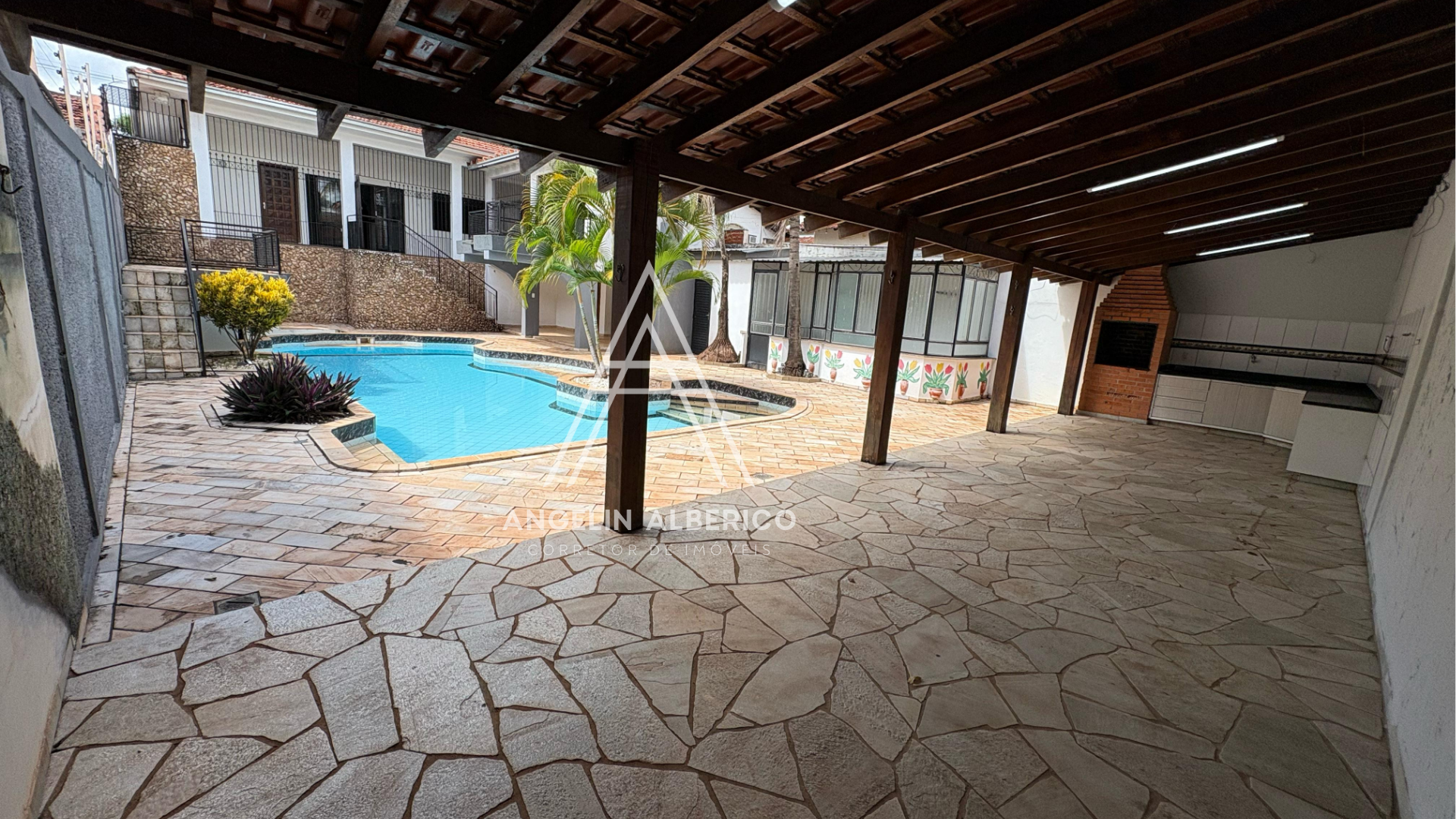 Casa a Venda na Zona 01 em Cianorte PR