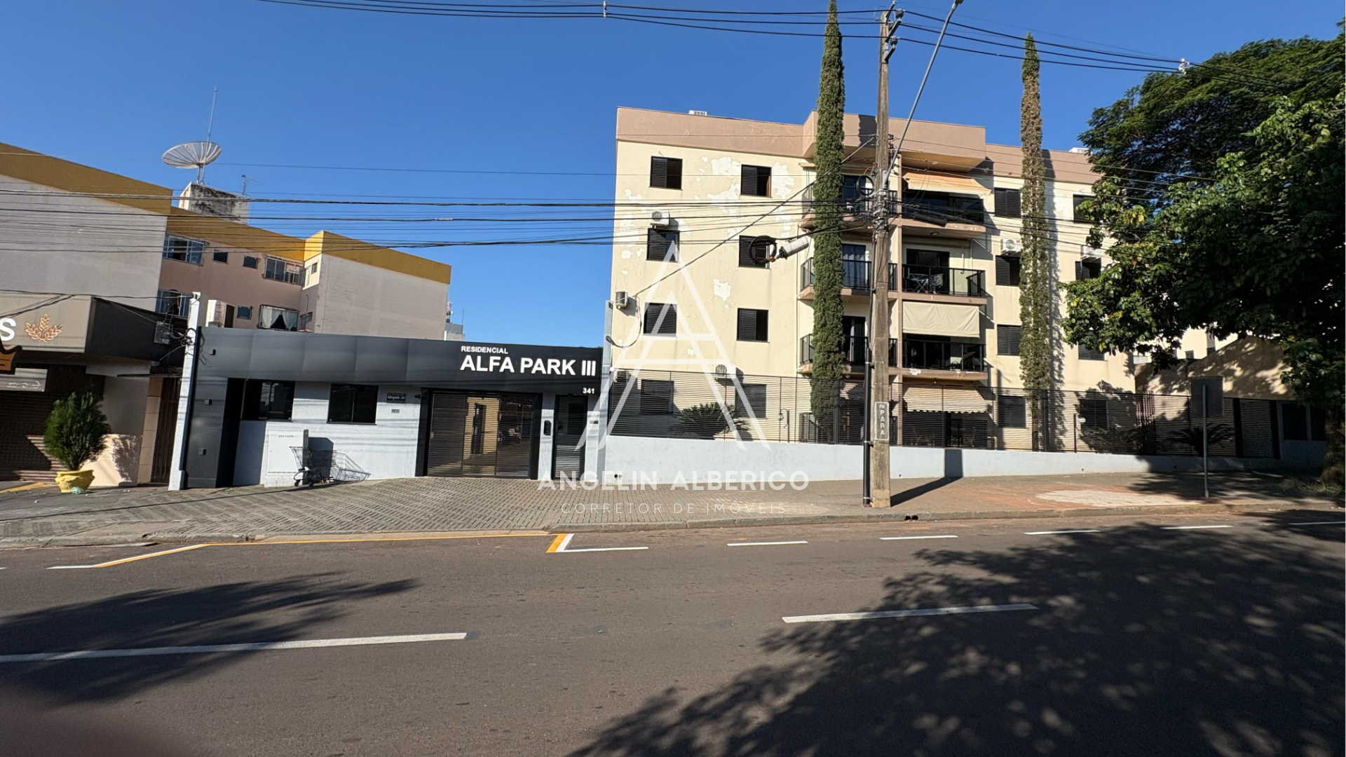 Apartamento a Venda  no Edifício Alfa Park III em Cianorte PR