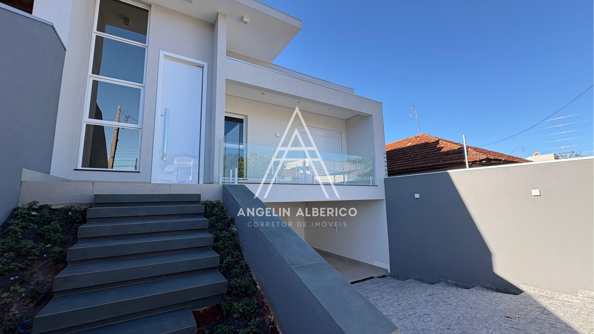 Sobrado a Venda em Cianorte PR Zona 02