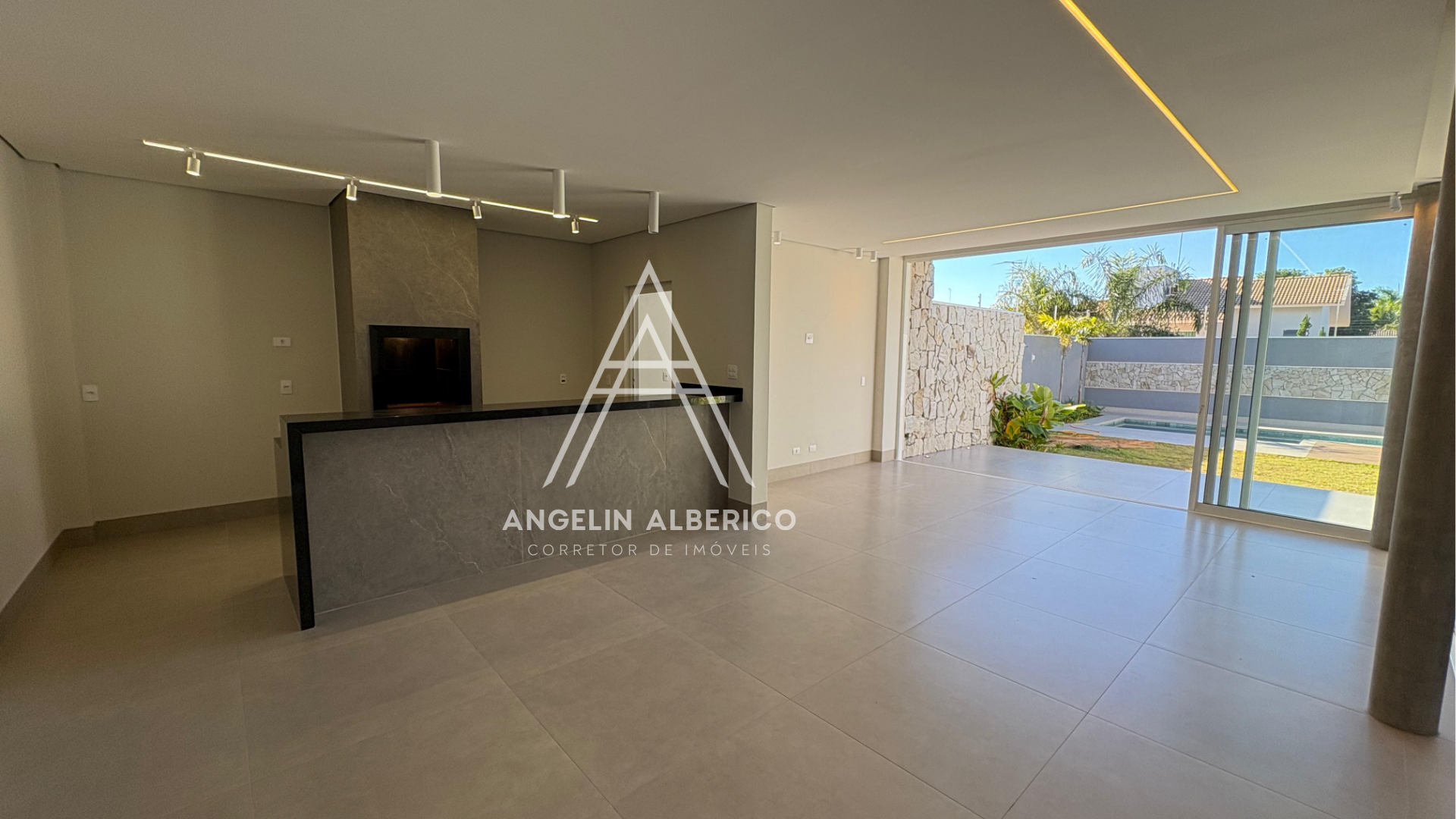 Sobrado a Venda em Cianorte PR Zona 02