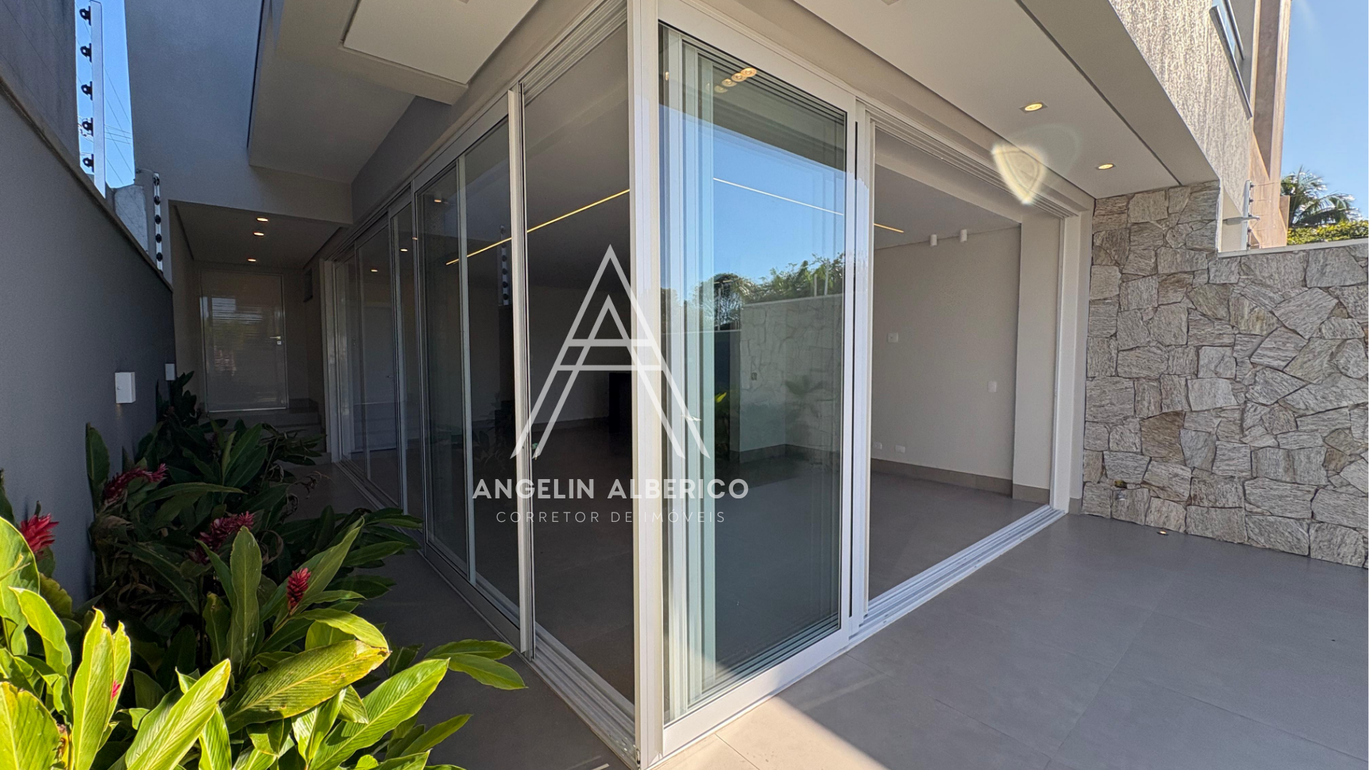 Sobrado a Venda em Cianorte PR Zona 02