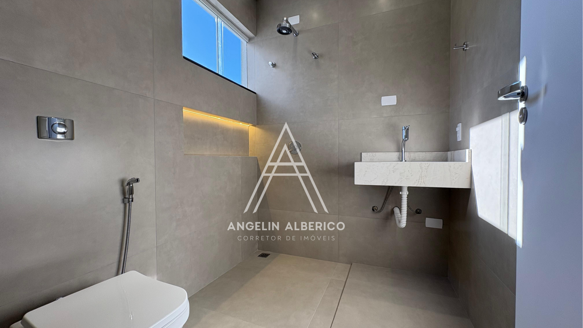 Sobrado a Venda em Cianorte PR Zona 02