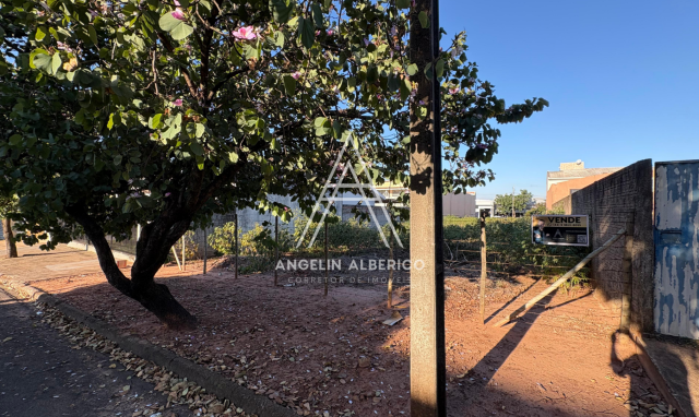 Terreno a Venda no Jardim Nova Itália em Cianorte PR