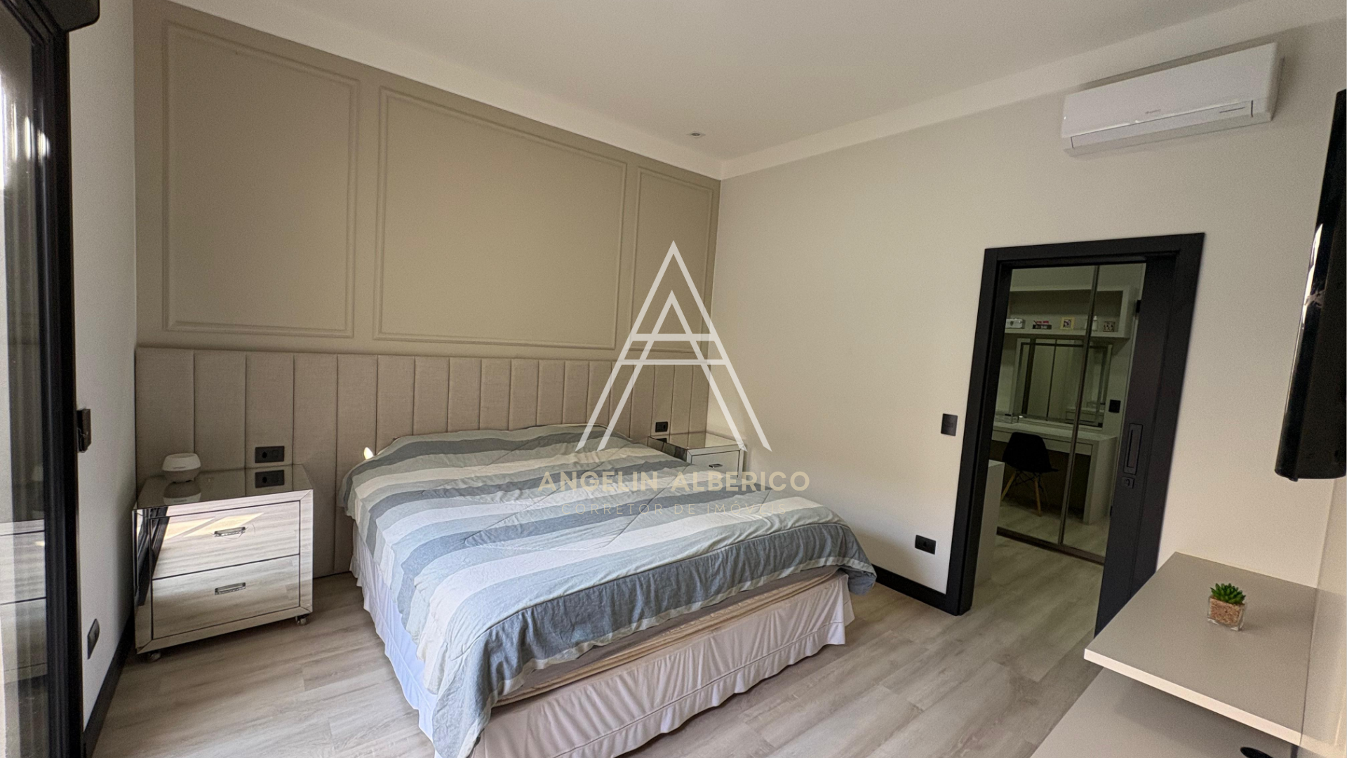 Casa a Venda Mobiliada no Condomínio Century Park em Cianorte PR