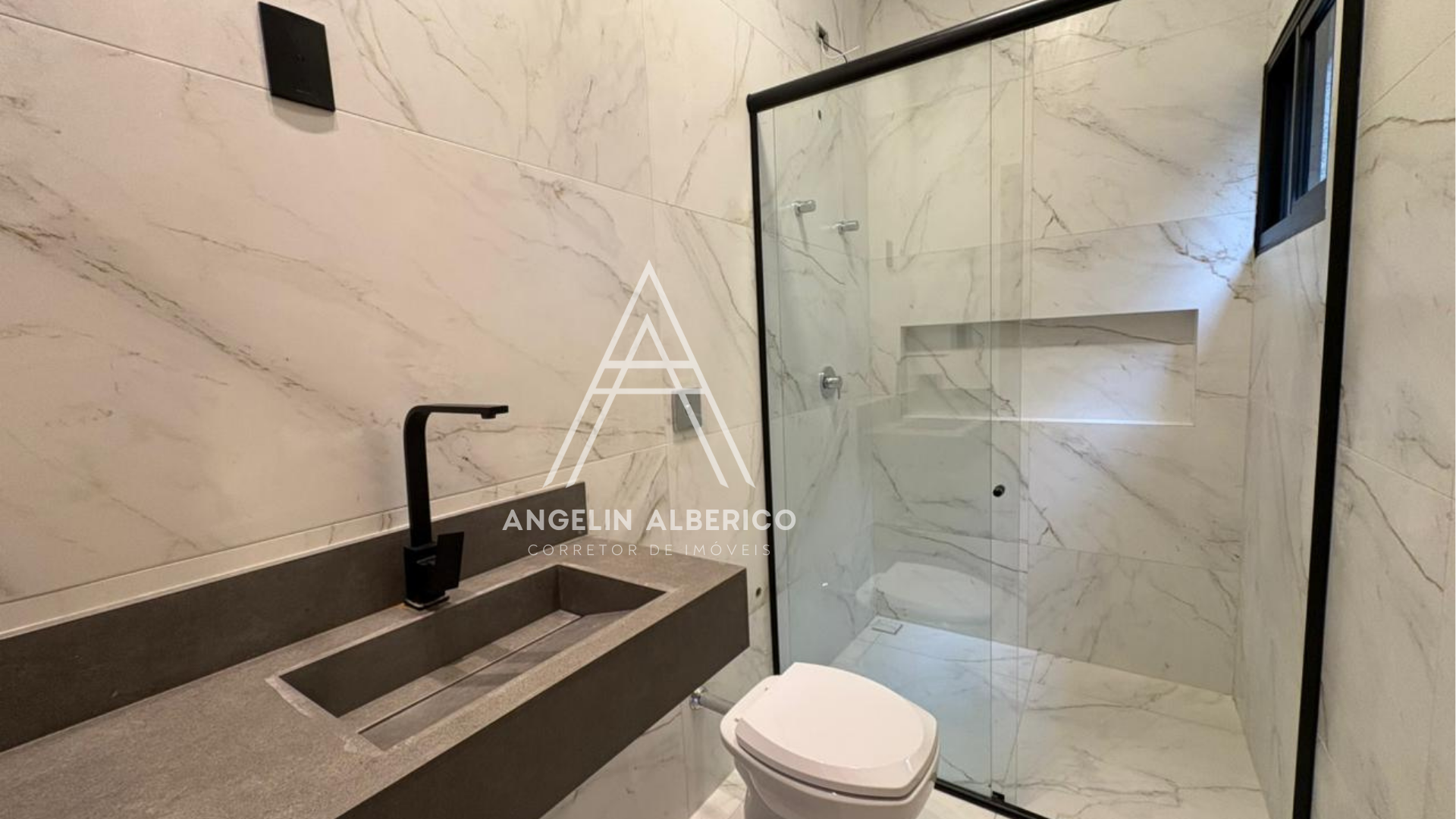 Casa a Venda na Zona 02 em Cianorte PR