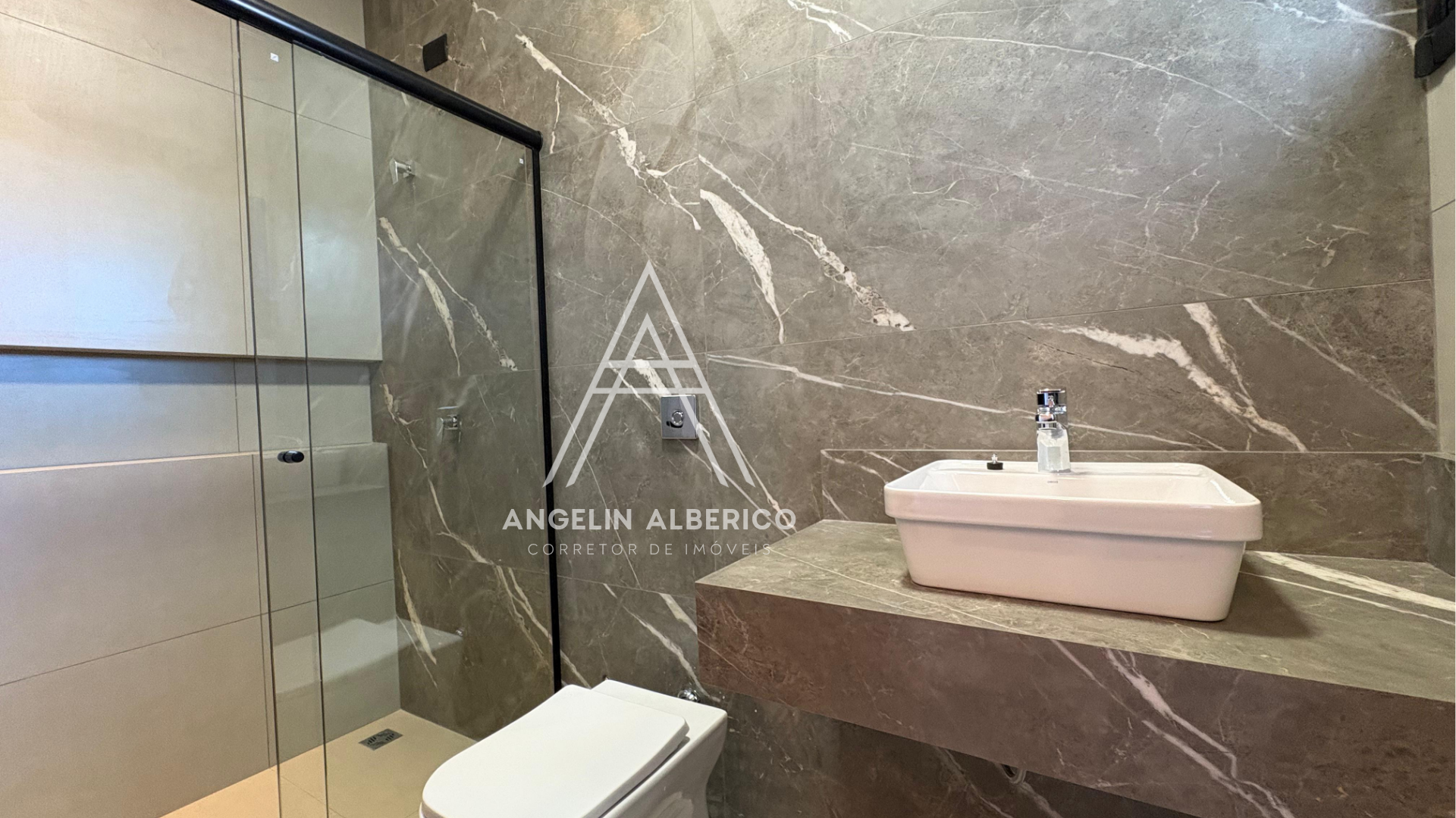 Sobrado a Venda em Cianorte PR, Jardim Atlântico