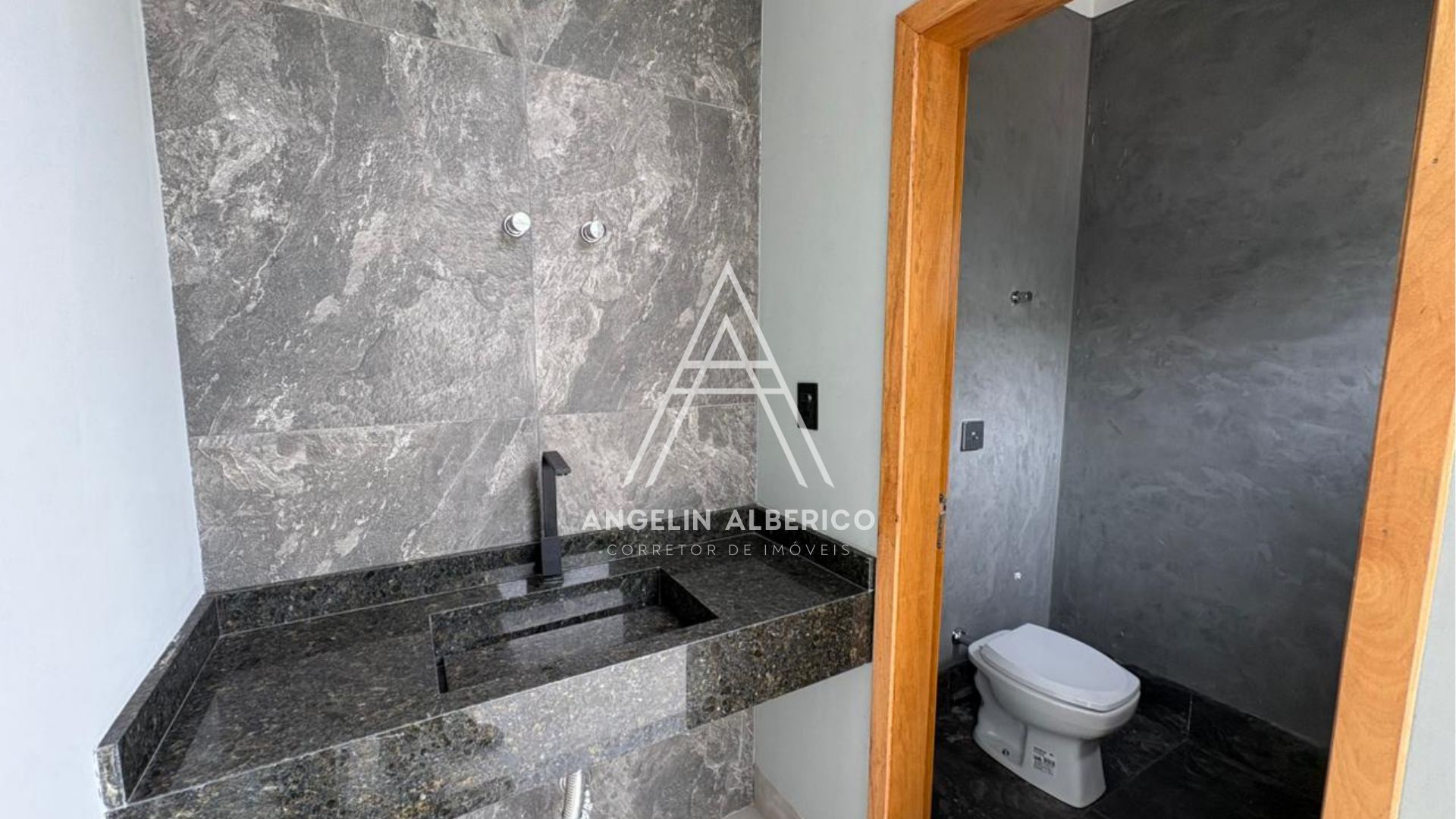 Casa a Venda na Zona 02 em Cianorte PR