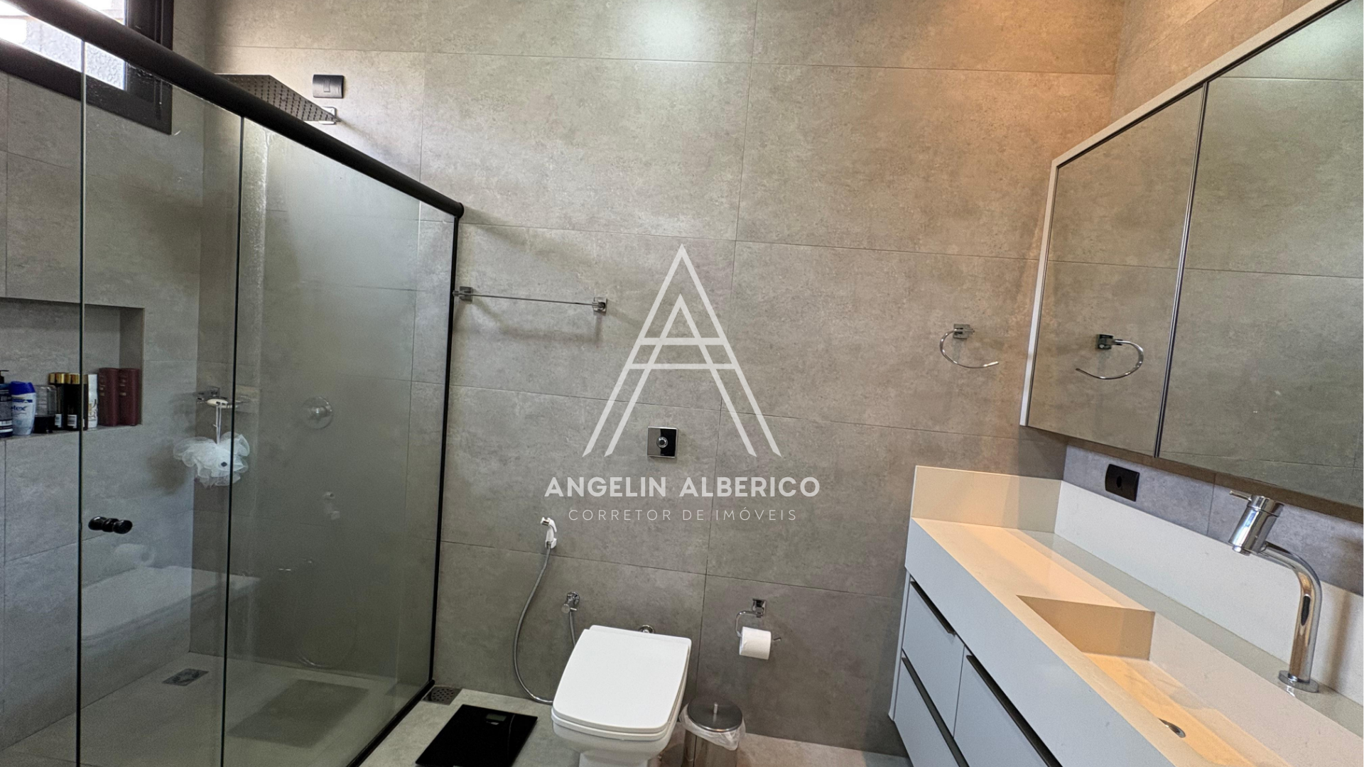 Casa a Venda Mobiliada no Condomínio Century Park em Cianorte PR