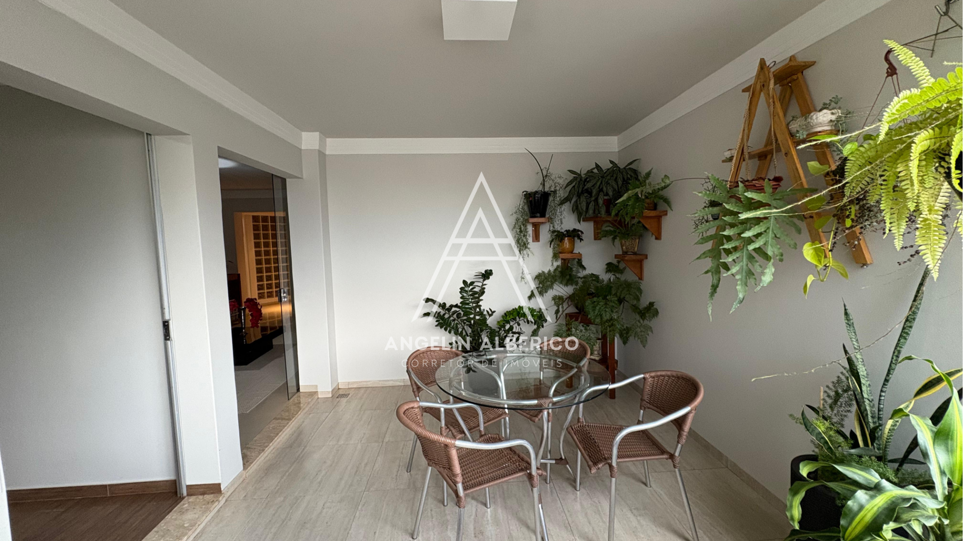 Apartamento Mobiliado a Venda no Centro em Cianorte PR