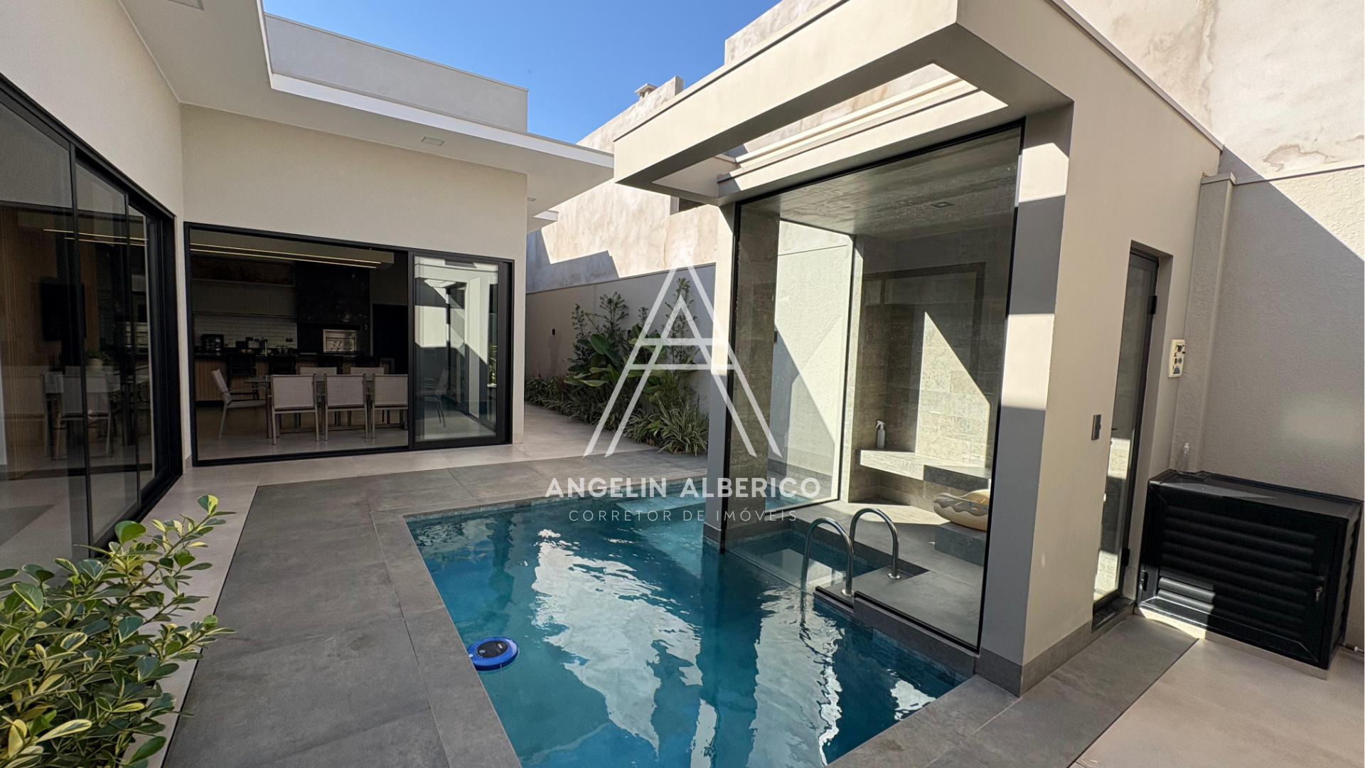 Casa a Venda Mobiliada no Condomínio Century Park em Cianorte PR