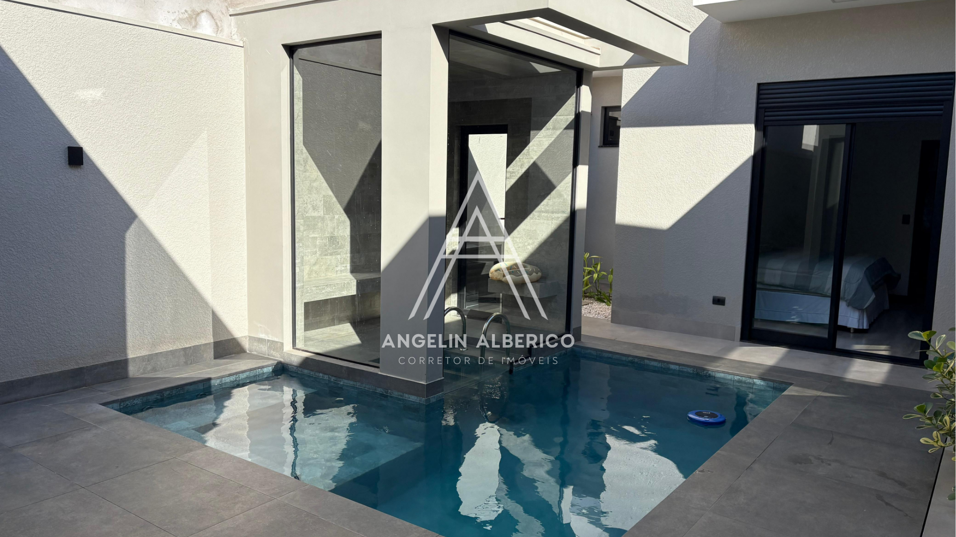 Casa a Venda Mobiliada no Condomínio Century Park em Cianorte PR