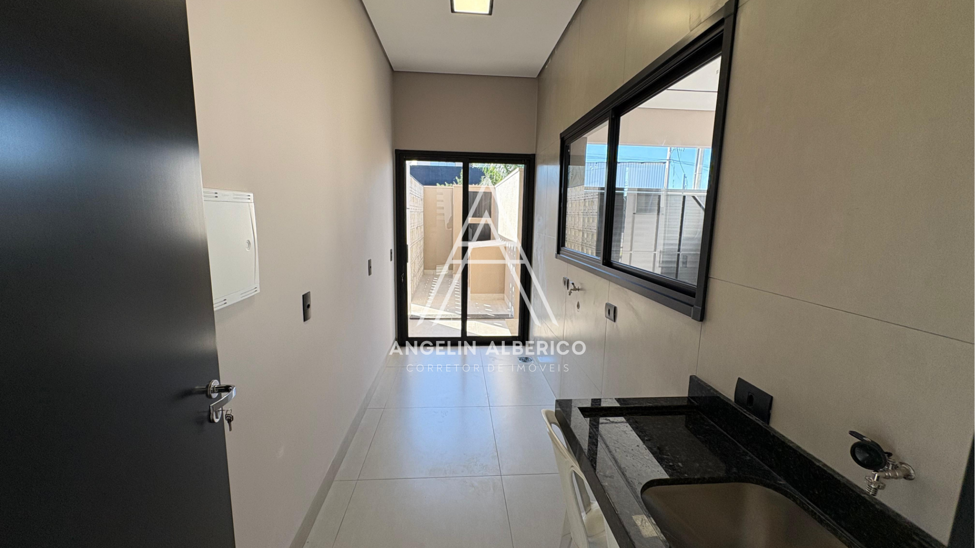 Sobrado a Venda em Cianorte PR, Jardim Atlântico