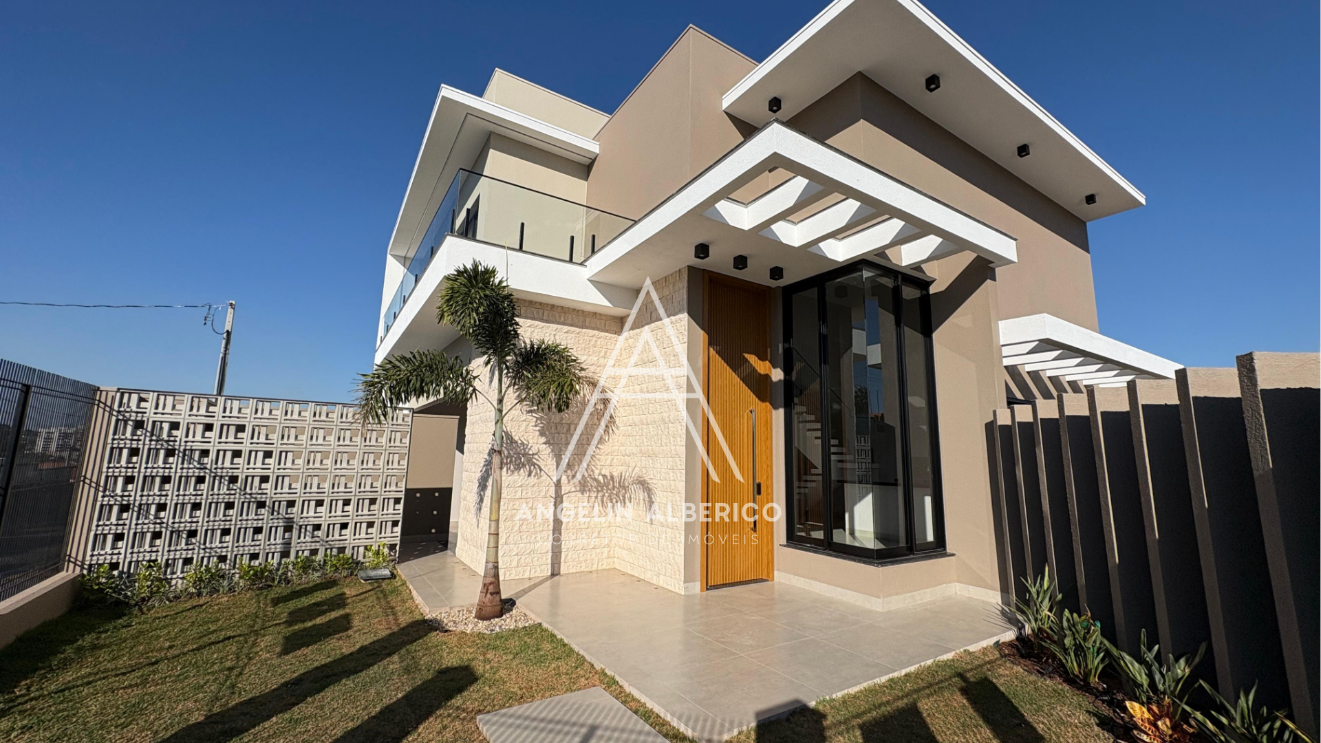 Sobrado a Venda em Cianorte PR, Jardim Atlântico