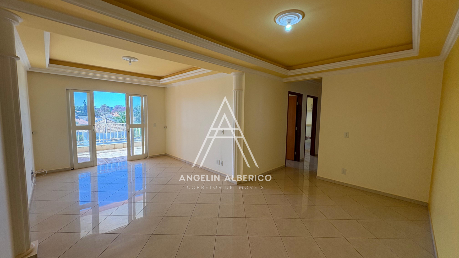 Apartamento a Venda na Zona 02 em Cianorte PR