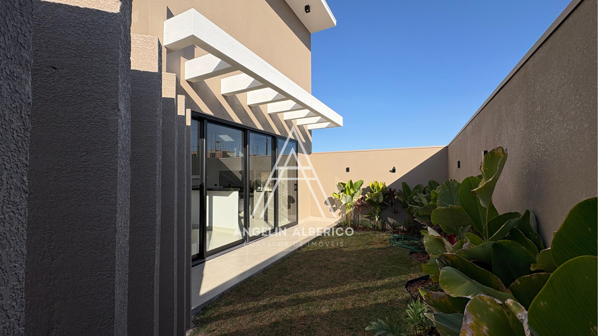 Sobrado a Venda em Cianorte PR, Jardim Atlântico