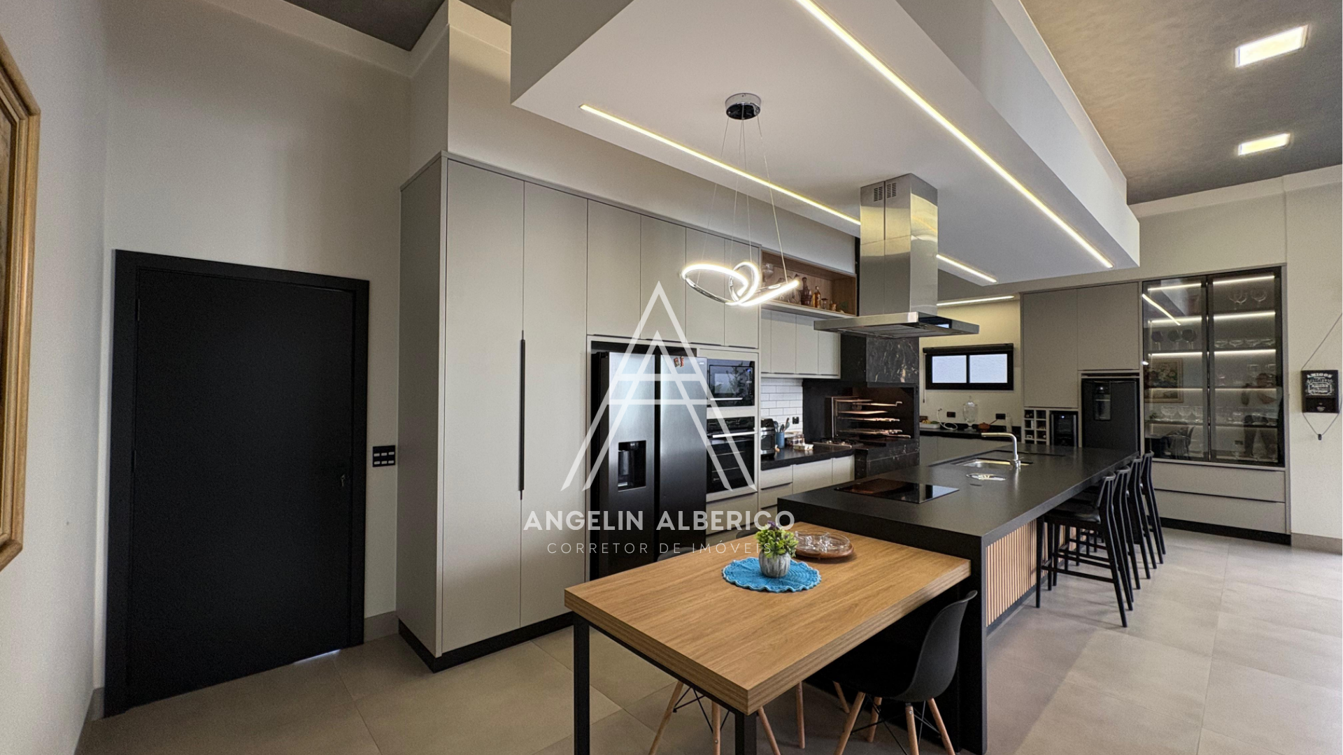 Casa a Venda Mobiliada no Condomínio Century Park em Cianorte PR