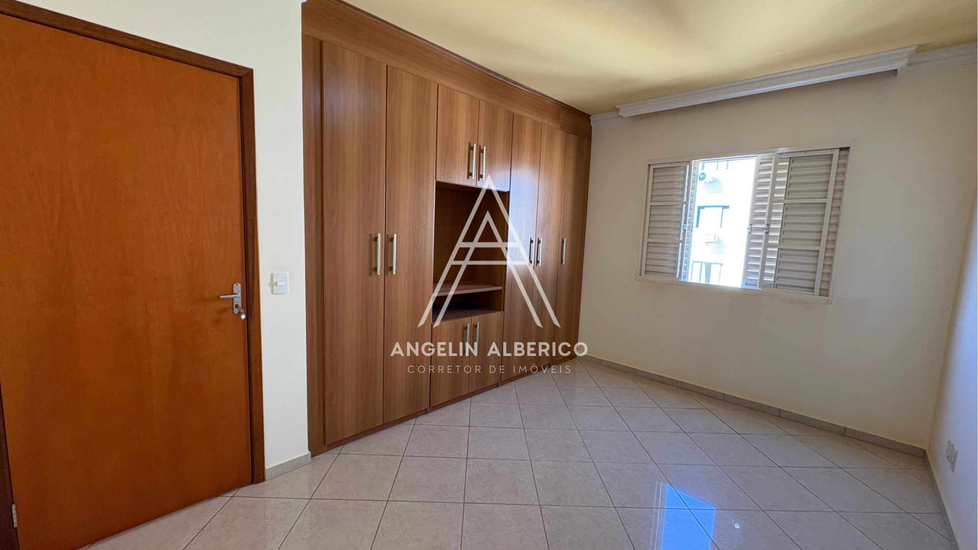 Apartamento a Venda na Zona 02 em Cianorte PR