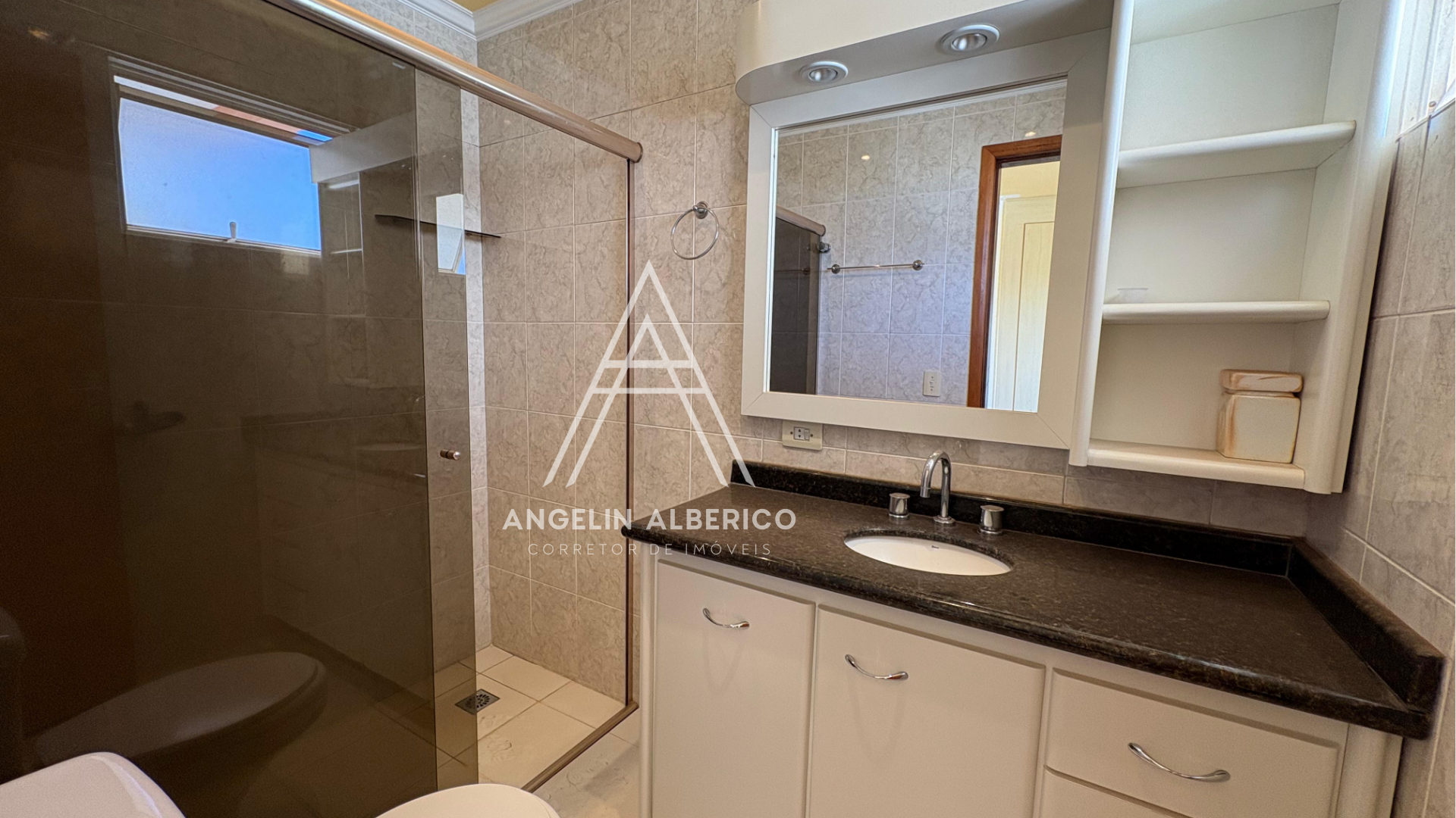 Apartamento a Venda na Zona 02 em Cianorte PR