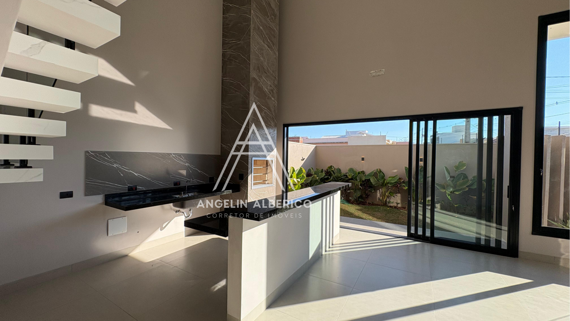 Sobrado a Venda em Cianorte PR, Jardim Atlântico