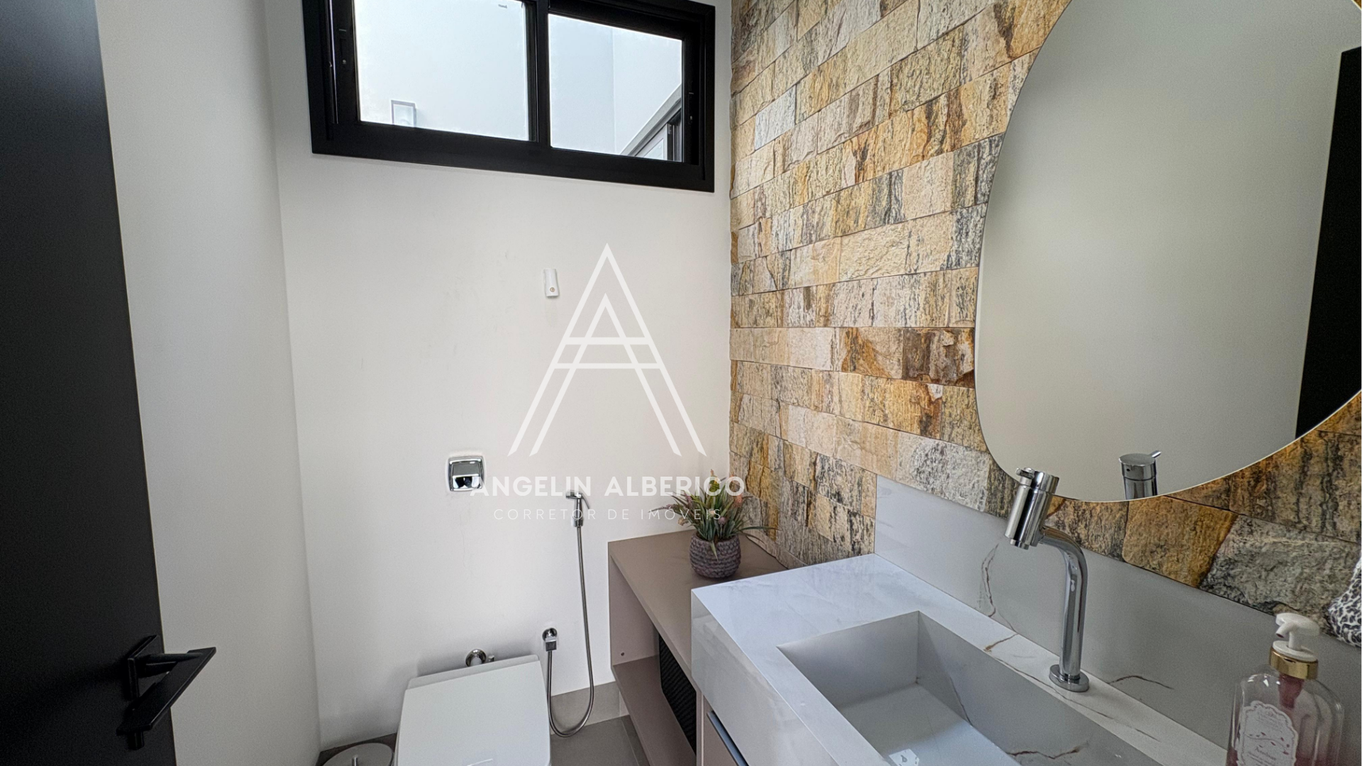 Casa a Venda Mobiliada no Condomínio Century Park em Cianorte PR