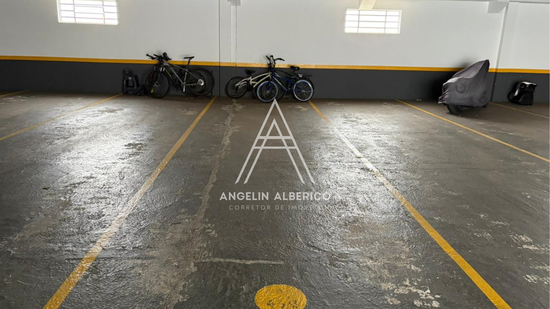 Apartamento a Venda com Móveis Planejados na Zona 02 em Cianorte PR