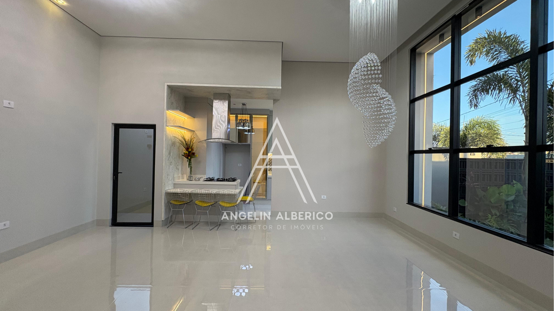 Casa de Alto Padrão a Venda  com Móveis Planejados no Jardim Atlântico em Cianorte PR