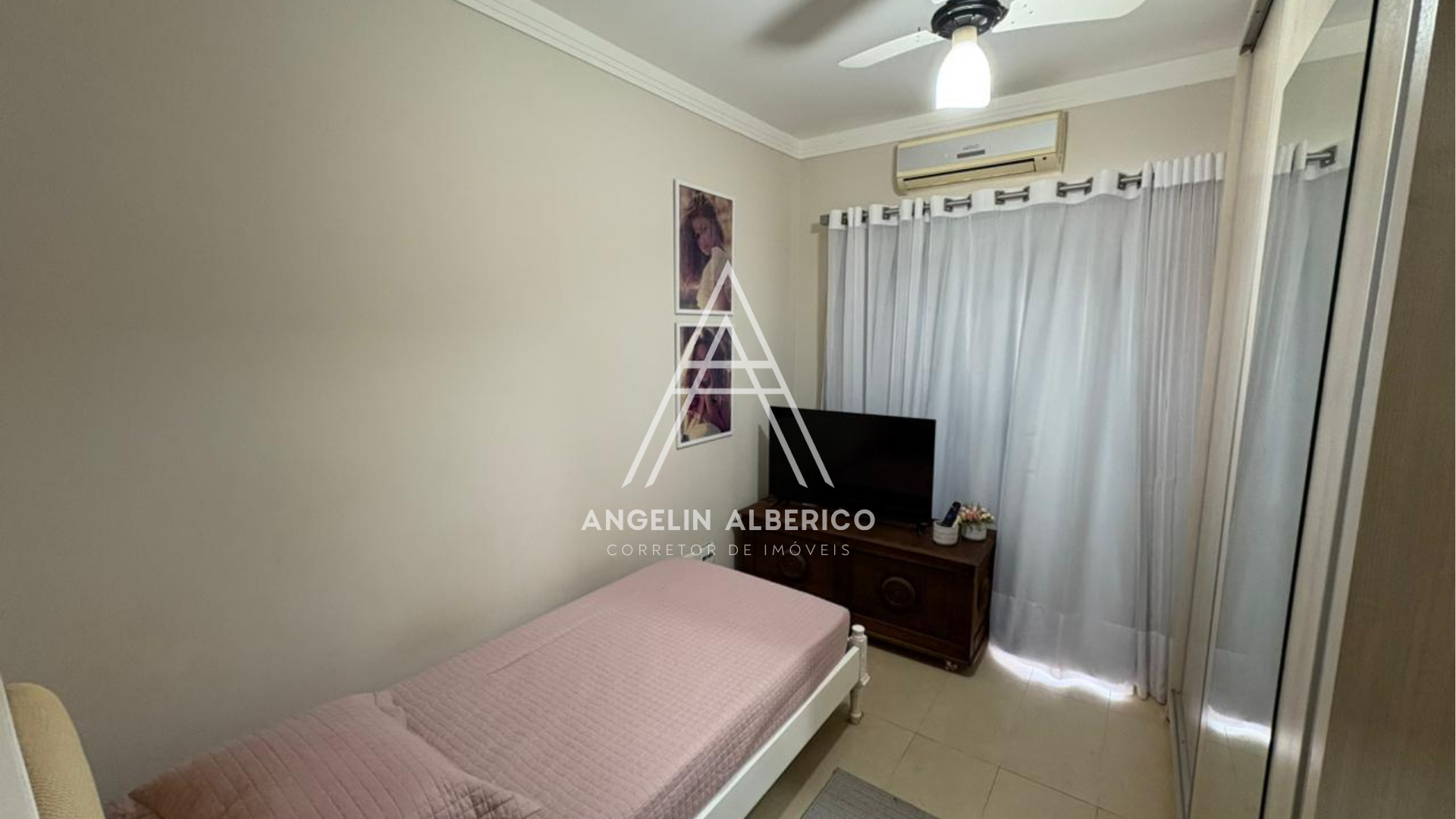 Apartamento a Venda com Móveis Planejados na Zona 02 em Cianorte PR