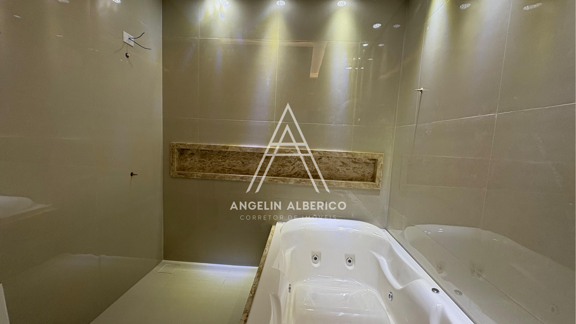 Casa de Alto Padrão a Venda  com Móveis Planejados no Jardim Atlântico em Cianorte PR