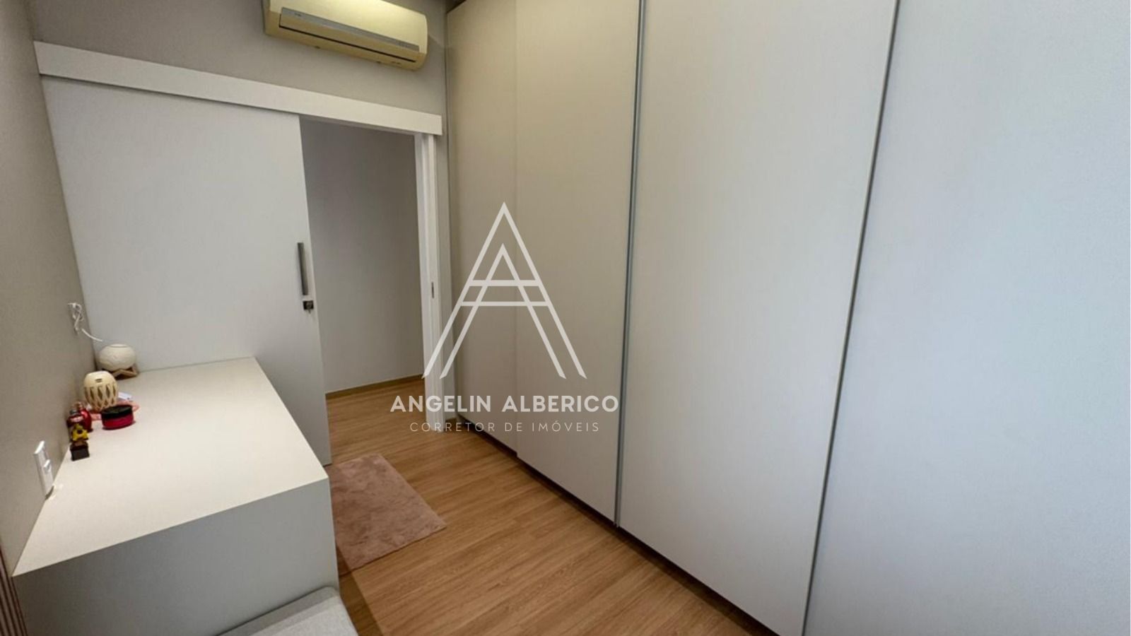 Casa de Alto Padrão a Venda no Condomínio Nabhan em Cianorte