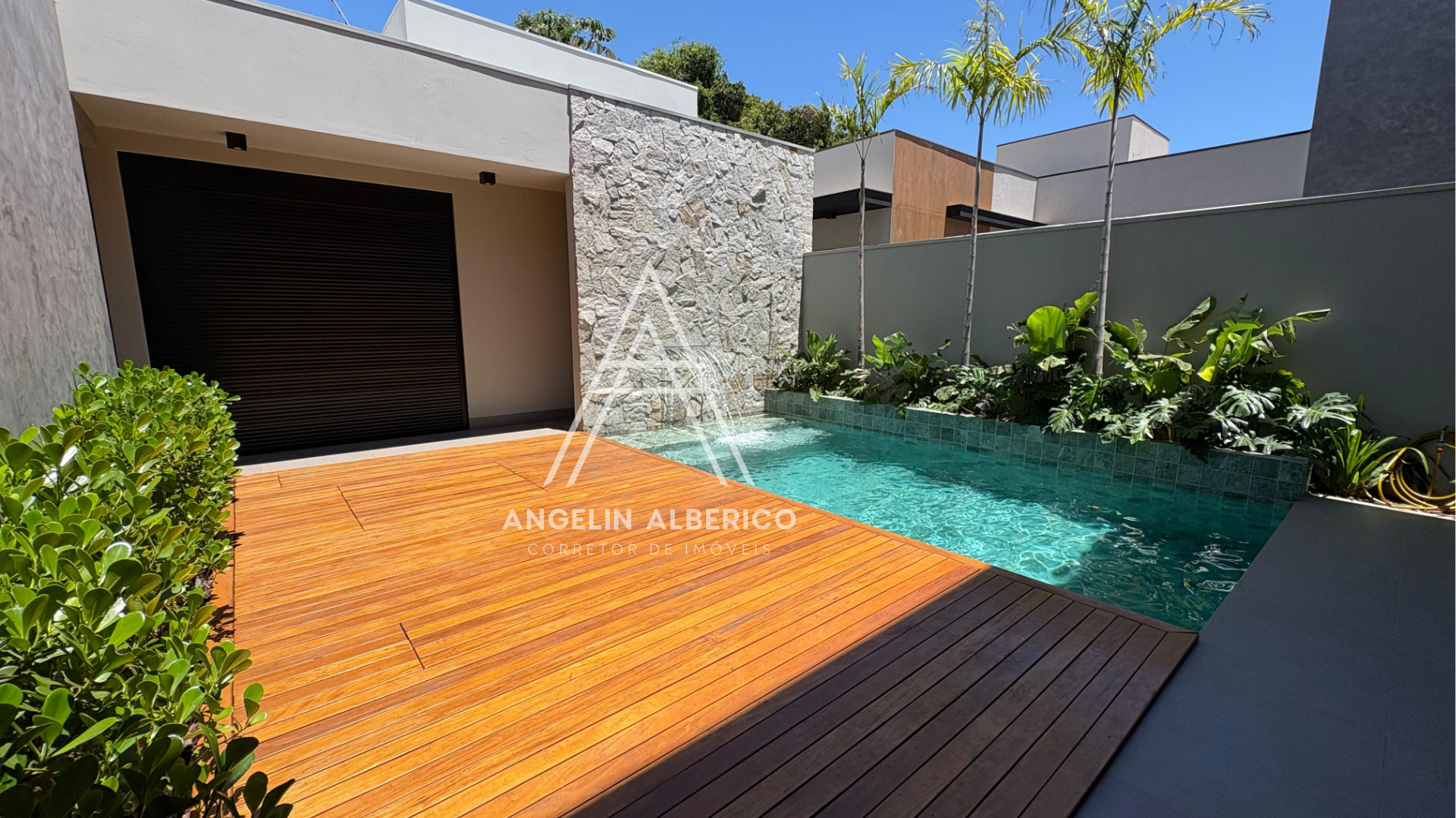 Casa de Alto Padrão a Venda no Condomínio Ipanema em Cianorte