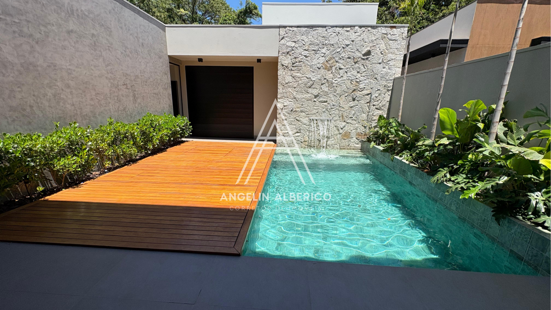 Casa de Alto Padrão a Venda no Condomínio Ipanema em Cianorte