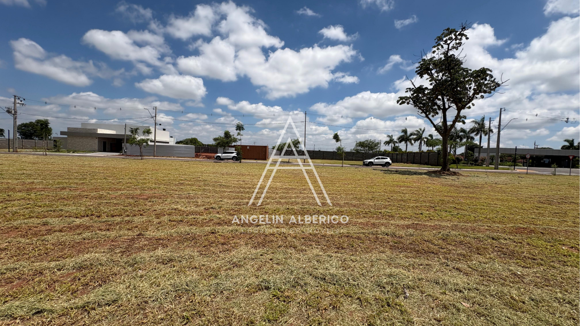 Terreno a Venda no Condomínio Bougainville  Resort em Cianorte PR