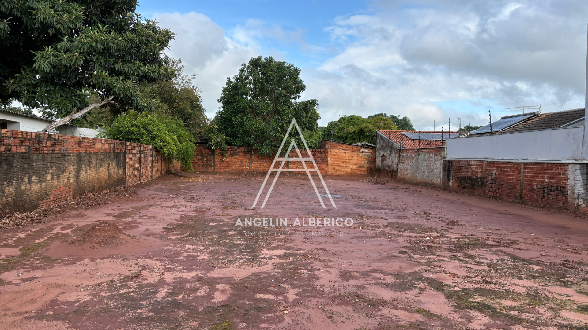 Terreno  a Venda na Zona 03 em Cianorte PR